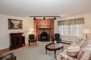 2 Wedgewood Cir, Hooksett, NH 03106 - Photo 3