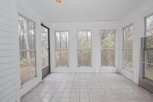 2 Wedgewood Cir, Hooksett, NH 03106 - Photo 9