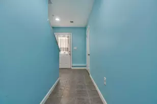 23 Townsend Dr, Dover, NH 03820 - Photo 9