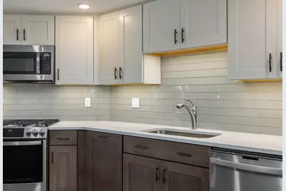 2075 Lafayette Road #B17, Portsmouth, NH 03801 - Photo 15