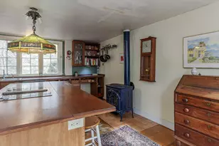 26 Old North Main St, Walpole, NH 03608 - Photo 9