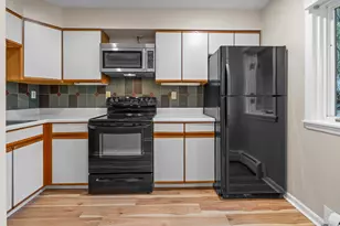 36 Juniper Dr, Hartford, VT 05001 - Photo 5