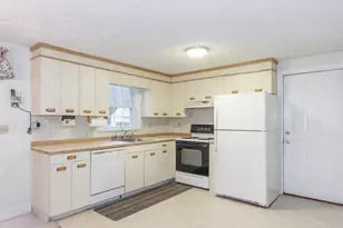 214 Winding Pond Rd, Londonderry, NH 03053 - Photo 15