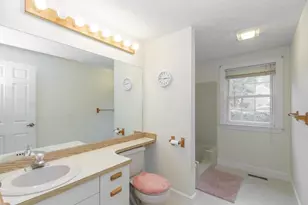 214 Winding Pond Rd, Londonderry, NH 03053 - Photo 25