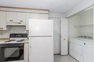 214 Winding Pond Rd, Londonderry, NH 03053 - Photo 19