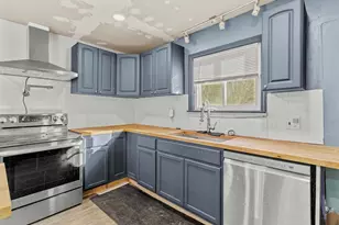 128 Roberts Hill Rd, Claremont, NH 03743 - Photo 41