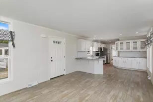 84 Caddy Dr, Salem, NH 03079 - Photo 7