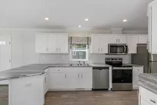 84 Caddy Dr, Salem, NH 03079 - Photo 11