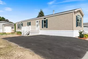 84 Caddy Dr, Salem, NH 03079 - Photo 3