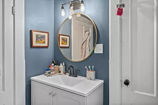 412 Amherst St, Manchester, NH 03104 - Photo 23