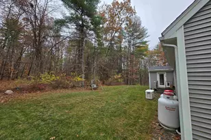 40 Strafford Ln, Bedford, NH 03110 - Photo 31