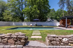 98 Sweet Hill Rd, Plaistow, NH 03865 - Photo 5