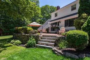 98 Sweet Hill Rd, Plaistow, NH 03865 - Photo 9