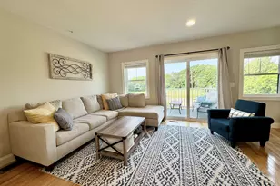 19 Lenox Dr, Dover, NH 03820 - Photo 11