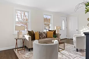 7 Hall Ct, Portsmouth, NH 03801 - Photo 11