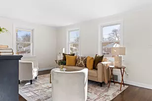 7 Hall Ct, Portsmouth, NH 03801 - Photo 9