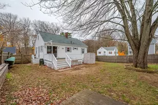 255 Melbourne St, Portsmouth, NH 03801 - Photo 35