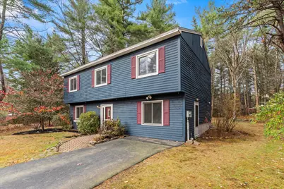 8 Iroquois Circle, Londonderry, NH 03053 - Photo 3