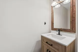 10 Hemlock St, Hampton, NH 03842 - Photo 17