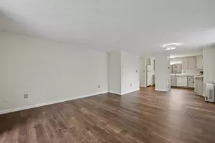 11 Essex Green Ct, Merrimack, NH 03054 - Photo 11