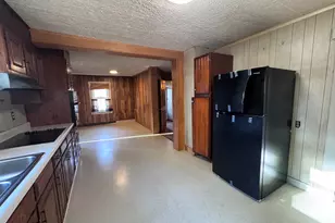 272 Maple Ave, Claremont, NH 03743 - Photo 3