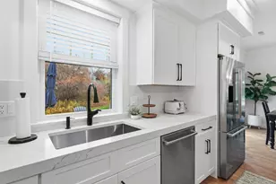 3 Western Ter, Laconia, NH 03246 - Photo 5