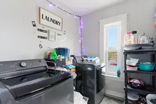 618 Prescott St, Manchester, NH 03103 - Photo 17