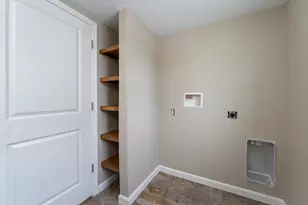 51 Academy St, Laconia, NH 03246 - Photo 35