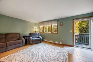 245 Beacon Hill Rd, Pembroke, NH 03275 - Photo 9