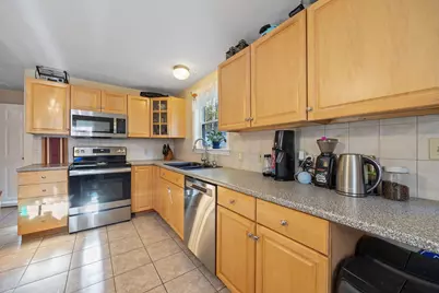 245 Beacon Hill Road #B, Pembroke, NH 03275 - Photo 5