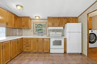 28 Merrill Rd, Hillsboro, NH 03244 - Photo 13