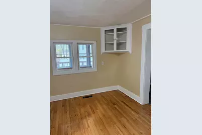 97 Linwood Street, Nashua, NH 03060 - Photo 3