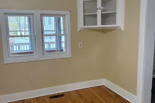 97 Linwood St, Nashua, NH 03060 - Photo 3