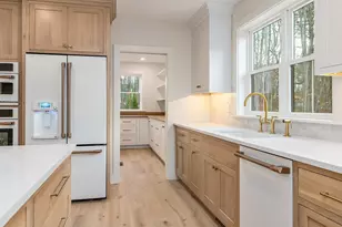 141 Dearborn Rd, Greenland, NH 03840 - Photo 9