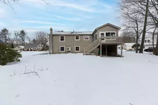 380 Woodcrest Ct, Manchester, NH 03109 - Photo 23