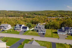 135 Brookview Dr, Hooksett, NH 03106 - Photo 33