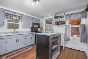 56 Chamberlain St, Rochester, NH 03867 - Photo 7