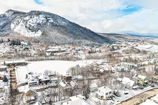 378 Madison Ave, Berlin, NH 03570 - Photo 5