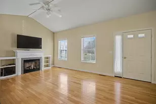 1 Cobbler Ct, Litchfield, NH 03052 - Photo 7