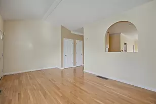 1 Cobbler Ct, Litchfield, NH 03052 - Photo 9