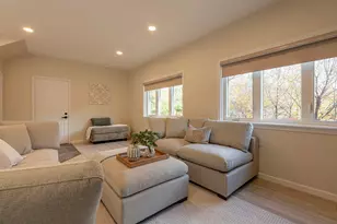 16 Laurel Ct, Nashua, NH 03062 - Photo 11