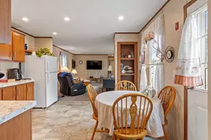 55 Norwich Place, Londonderry, NH 03038 - Photo 9