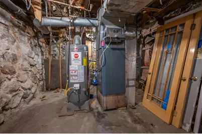 459 Central Street, Manchester, NH 03103 - Photo 21