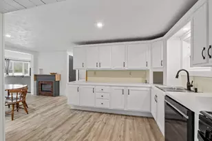 290 Kings Hwy, New Durham, NH 03855 - Photo 25