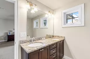 12 Manor Dr, Hooksett, NH 03106 - Photo 19