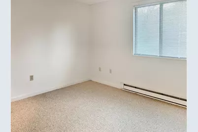 325 Lita Lane, Newmarket, NH 03857 - Photo 13