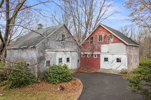 49 Exeter Rd, North Hampton, NH 03862 - Photo 3