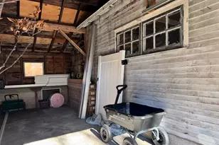 93 Myrtle St, Claremont, NH 03743 - Photo 45