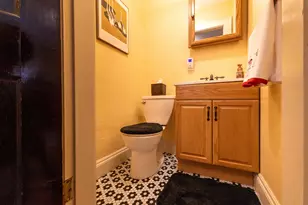 93 Myrtle St, Claremont, NH 03743 - Photo 25