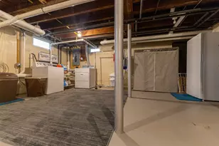 93 Myrtle St, Claremont, NH 03743 - Photo 39